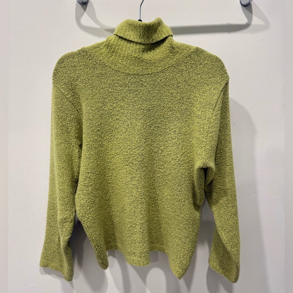 Masaccio Women’s Green Cozy Turtleneck Sweater | Top